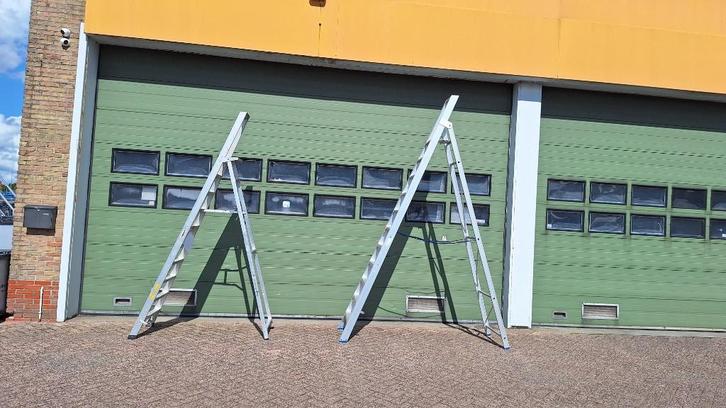 Bordestrap werkplaatstrap trap magazijntrap 10 treden, Doe-het-zelf en Verbouw, Ladders en Trappen, Gebruikt, Trap, 2 tot 4 meter