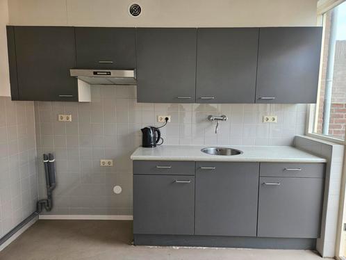 Complete keukenblok grijs, Huis en Inrichting, Keuken | Complete keukens, Zo goed als nieuw, Enkelwandige keuken, Grijs, Composiet