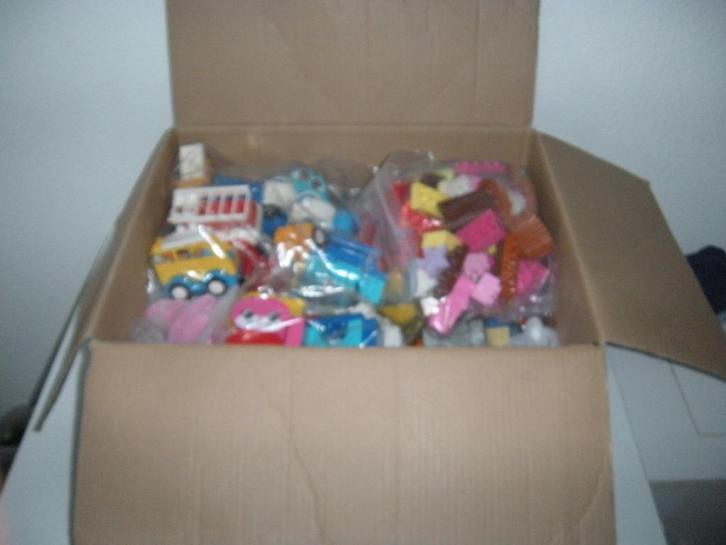 Doos gevuld met Duplo meer dan 275 items + 2 onderplaten, Kinderen en Baby's, Speelgoed | Duplo en Lego, Zo goed als nieuw, Duplo