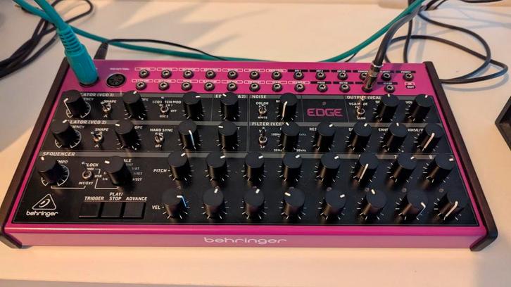 Behringer Edge - DFAM Clone, Zo Goed Als Nieuw!, Muziek en Instrumenten, Synthesizers, Zo goed als nieuw, Overige aantallen, Overige merken