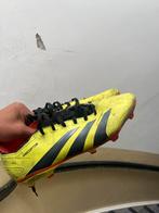 Adidas voetbalschoenen, Maat M, Ophalen of Verzenden, Zo goed als nieuw, Schoenen