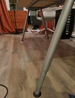 IKEA Galant Bureau onderstel, Ophalen