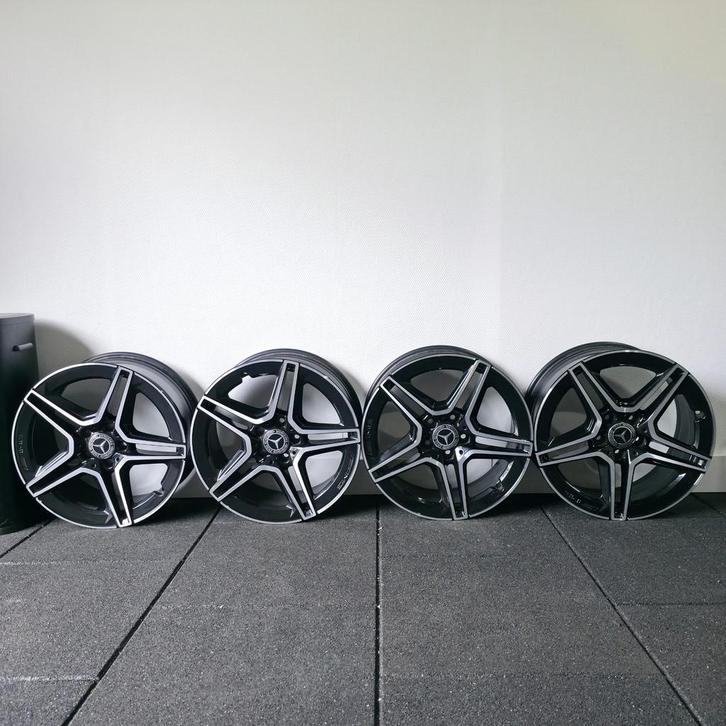 18 inch Originele AMG Velgen – Mercedes Benz, Auto-onderdelen, Banden en Velgen, Velg(en), Zomerbanden, 18 inch, 225 mm, Ophalen