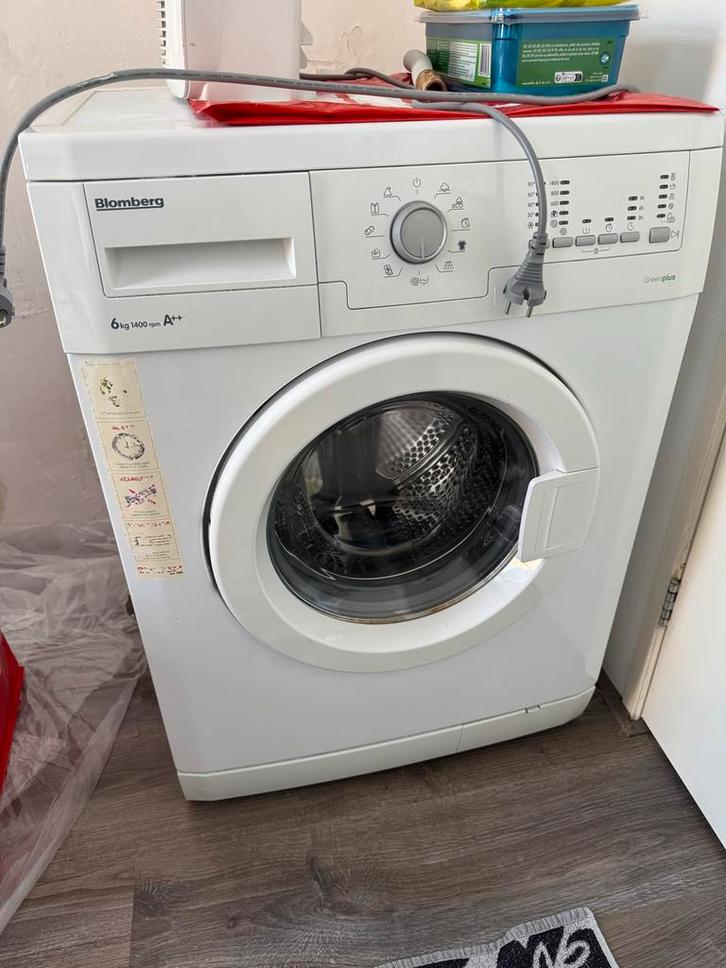 Blomberg WNF6241WE20 Wasmachine - Gratis Ophalen!, Witgoed en Apparatuur, Wasmachines, Gebruikt, Voorlader, 6 tot 8 kg, 85 tot 90 cm