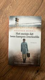 Heather Morris - Het meisje dat twee kampen overleefde, Heather Morris, Ophalen of Verzenden, Zo goed als nieuw