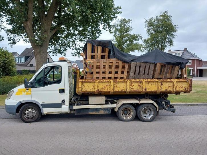 Iveco Daily 40C18 Euro4 2007 Wit haakarm BE rijbewijs, Auto's, Bestelauto's, Particulier, Iveco, Diesel, Euro 2, Handgeschakeld