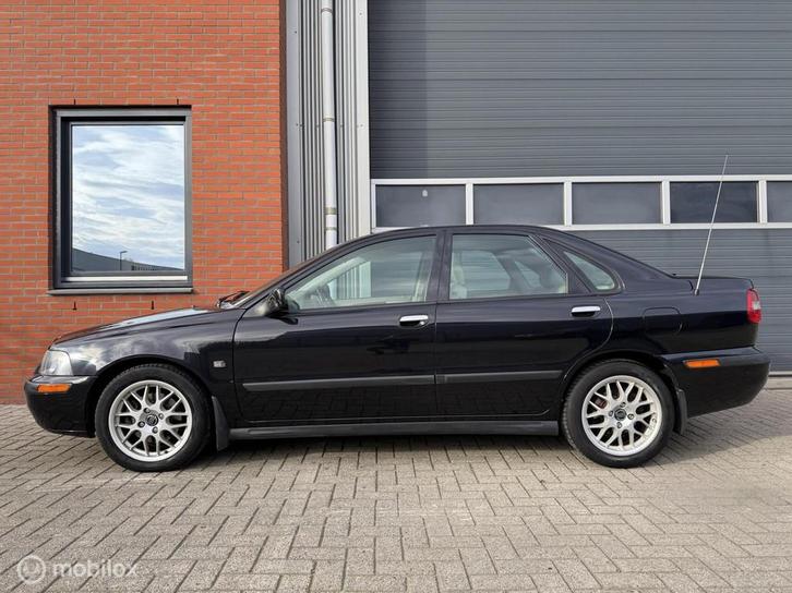 Volvo S40 2.0 Automaat Dynamic - leder - xenon - 16inch, Auto's, Volvo, Bedrijf, Te koop, S40, ABS, Airbags, Airconditioning, Alarm