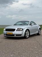 Audi TT 2002 Grijs, Auto's, Voorwielaandrijving, 65 €/maand, TT, Zwart