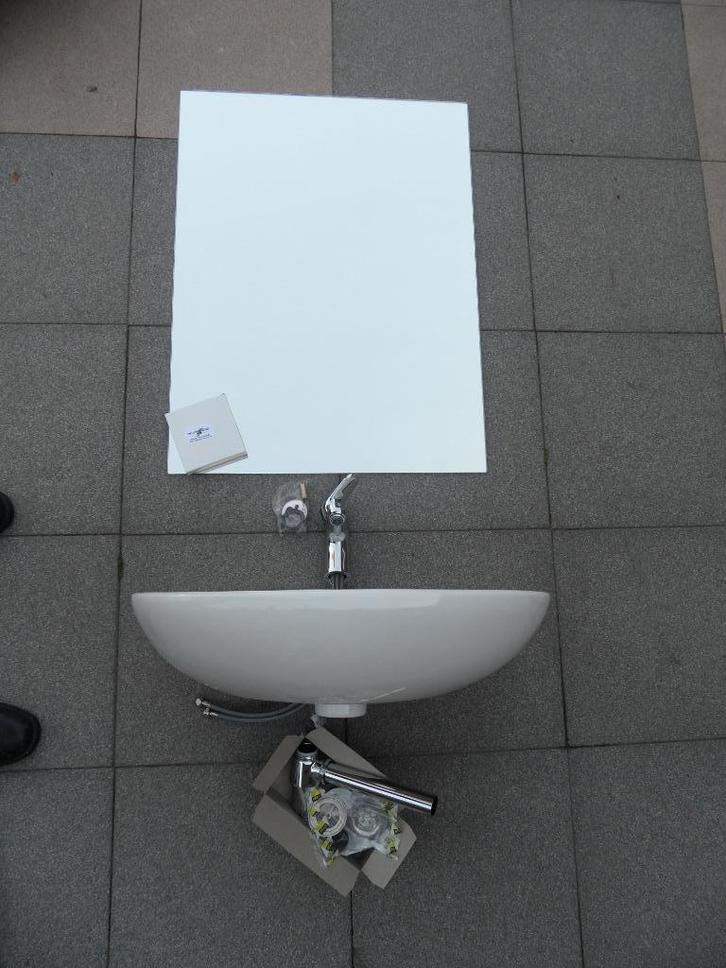 Wastafelset Villeroy en Boch., Doe-het-zelf en Verbouw, Sanitair, Nieuw, Wastafel, Chroom, Ophalen