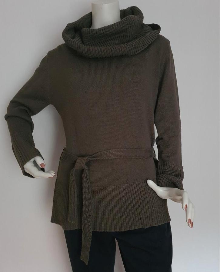 Lange trui met ruime col. Legergroen.Mt. XL. Als nieuw., Kleding | Dames, Truien en Vesten, Zo goed als nieuw, Maat 46/48 (XL) of groter