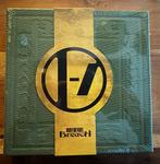 Twenty One Pilots Breach olijfgroene Boxset limited edition., Ophalen, Nieuw in verpakking, Pop, Boxset