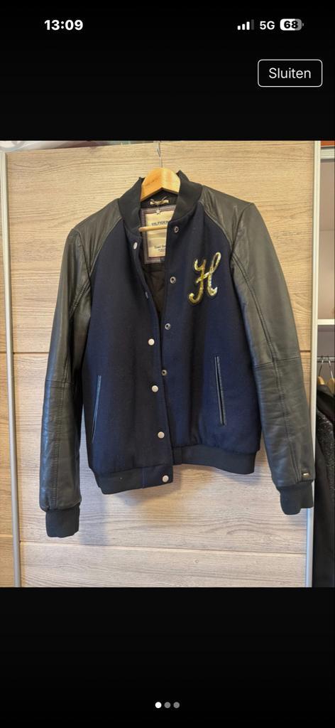 Tommy Jeans Baseball Jack met Lederen Mouwen, Kleding | Heren, Jassen | Zomer, Zo goed als nieuw, Maat 52/54 (L), Zwart, Ophalen of Verzenden