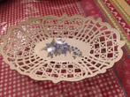Vintage schaaltje vergeet mij nietjes broderie, Ophalen of Verzenden