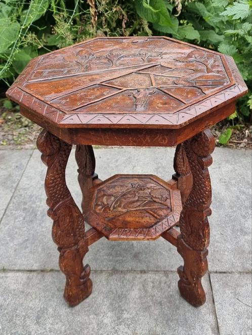 Oud Japans of Aziatisch houtgesneden bijzet-/plantentafel, Antiek en Kunst, Antiek | Meubels | Tafels, Ophalen of Verzenden