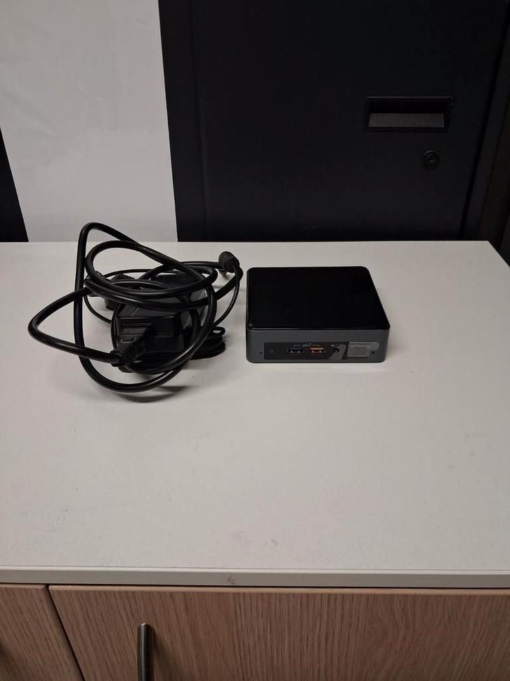 Intel Nuc met Windows 11 pro, Computers en Software, Desktop Pc's, Zo goed als nieuw, 3 tot 4 Ghz, SSD, 8 GB, Met videokaart, Ophalen of Verzenden