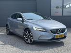 Volvo V40 2.0 T2 Nordic+ Dealer Onderhouden,Pano,Leder,Navi,, Voorwielaandrijving, 65 €/maand, Gebruikt, 4 cilinders