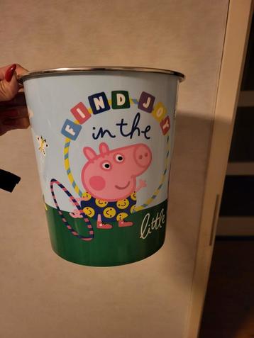 Peppa pig prullenbak  beschikbaar voor biedingen