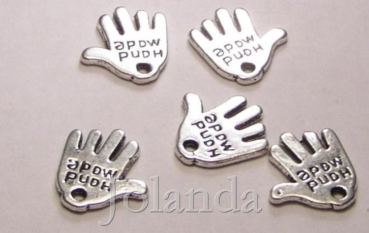 0539 Zilver Kleurige Metalen Handjes Bedels, Sieraden, Tassen en Uiterlijk, Bedels, Nieuw, Overige merken, Overige materialen