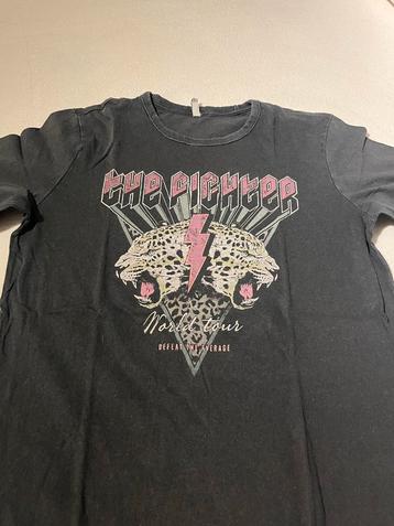 T-shirt met print beschikbaar voor biedingen