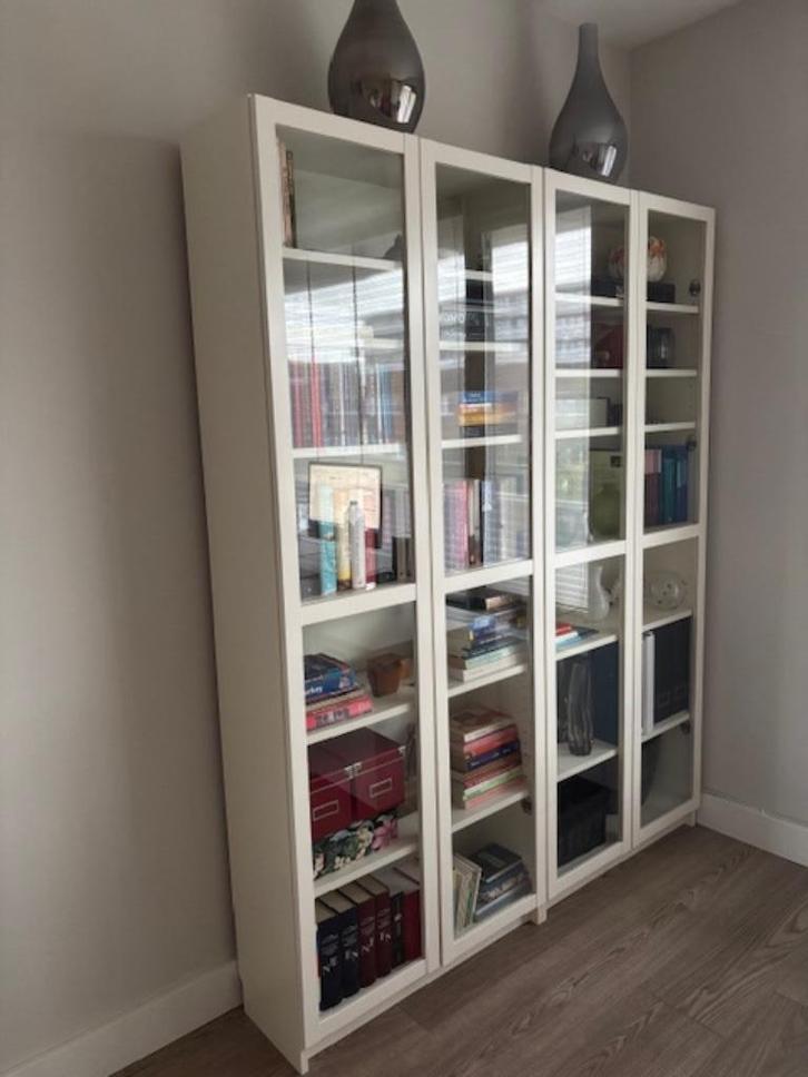 2 Boekenkasten Billy met vitrinedeuren, Huis en Inrichting, Kasten | Boekenkasten, Zo goed als nieuw, 50 tot 100 cm, 200 cm of meer