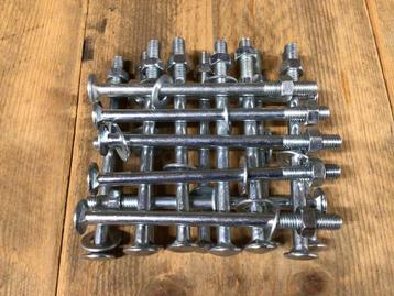 Slotbouten met ring en moer. Nieuw. Zie tekst. beschikbaar voor biedingen