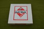 Vintage Monopoly bordspel, witte vierkante doos, Clipper, Vijf spelers of meer, Ophalen of Verzenden, Gebruikt, Clipper