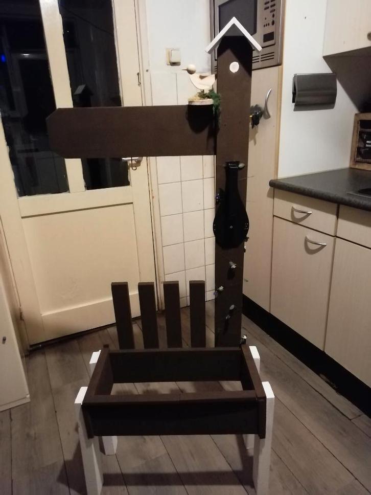 hierbij zelfgemaakte staande bloembak tekoop zelfgemaakt, Tuin en Terras, Bloembakken en Plantenbakken, Nieuw, Hout, Binnen, Balkon