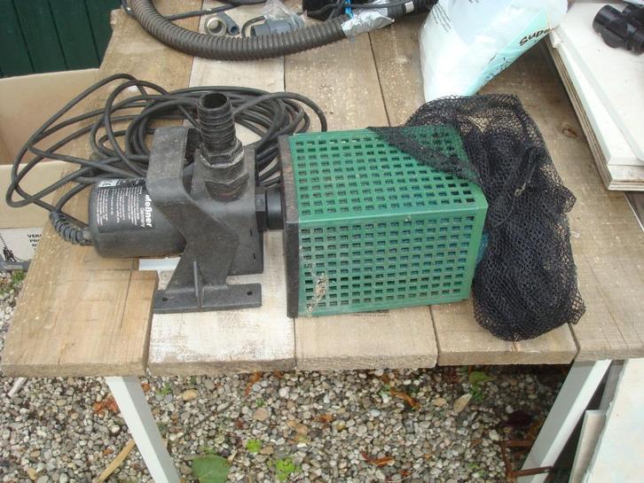 Vijverpomp, 2x fontein, 2x UV, groot filter kompleet, Tuin en Terras, Waterpartijen en Fonteinen, Gebruikt, Fontein, Kunststof