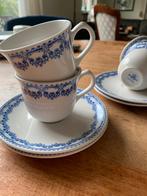 Royal Boch Carlotta blauw-wit servies, Antiek en Kunst, Antiek | Servies compleet, Ophalen of Verzenden