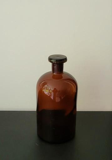 Apothekers pot/fles. beschikbaar voor biedingen