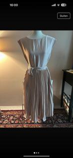 H&M midi jurk (40), Maat 38/40 (M), Nieuw, Ophalen of Verzenden, Roze