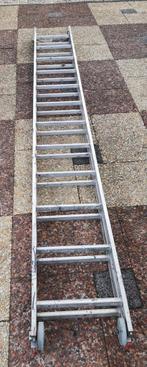 Ladder 2x12, Doe-het-zelf en Verbouw, Ladders en Trappen, Ophalen of Verzenden, Zo goed als nieuw