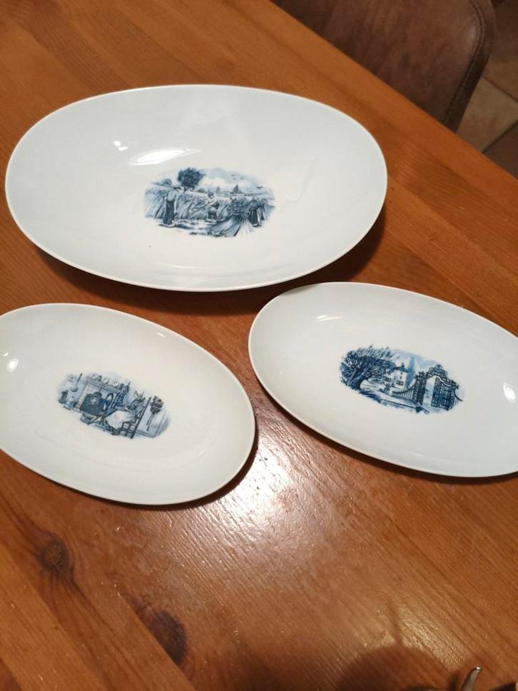 3 Schalen met blauwe afbeeldingen, Antiek en Kunst, Antiek | Schalen, Ophalen