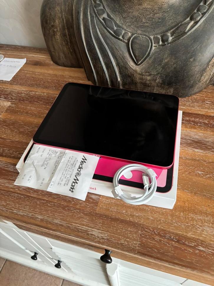 Complete Ipad 2025 (128gb) in pink met aankoopbon, Computers en Software, Apple iPads, Zo goed als nieuw, Apple iPad, 10 inch