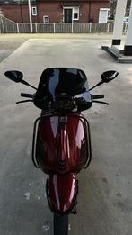 Custom vespa sprint 80cc candy wine red, Fietsen en Brommers, Scooters | Vespa, Ophalen, Overige modellen, Zo goed als nieuw, Benzine