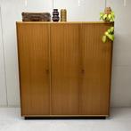 Strakke vintage j`60 kledingkast linnenkast hang leg 3 deurs