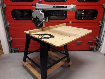 Hekwerk ELU Radiaalzaagmachine Afkortzaag model RAS 8101 beschikbaar voor biedingen