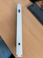 Unifi Cloudkey Rackmount Kit - 19 inch, Computers en Software, Ophalen of Verzenden, Zo goed als nieuw, Router