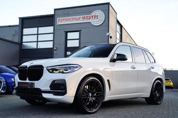 BMW X5 XDrive45e High Executive | M-pakket | LED | Adaptieve beschikbaar voor biedingen