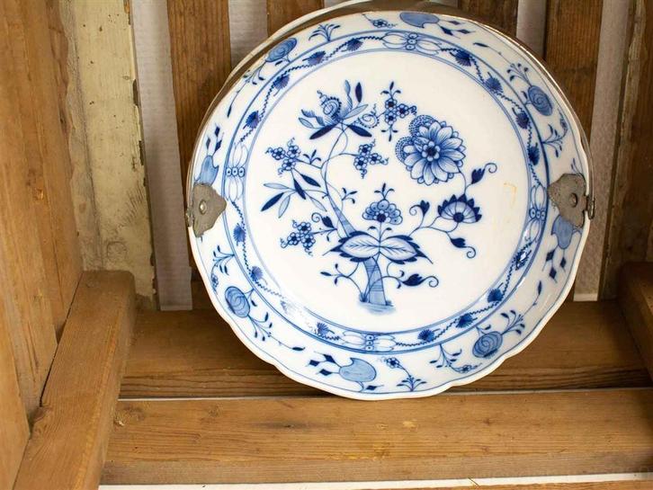 Meissen schaal 27410, Antiek en Kunst, Antiek | Schalen, Ophalen of Verzenden