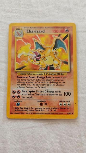 Charizard Base Set 4/102 - Gebruikt beschikbaar voor biedingen