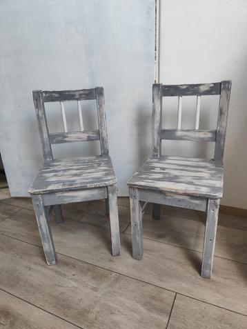 Kinderstoeltjes (2stuks), grey wash behandeld. beschikbaar voor biedingen