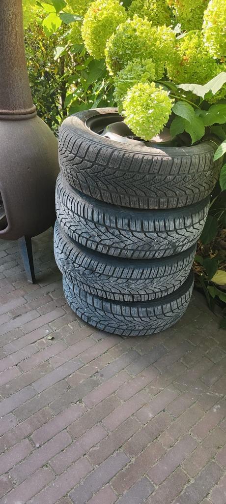 Banden en velgen, Auto-onderdelen, Banden en Velgen, Banden en Velgen, Winterbanden, 15 inch, 185 mm, Personenwagen, Gebruikt