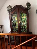 Antieke kast, Ophalen