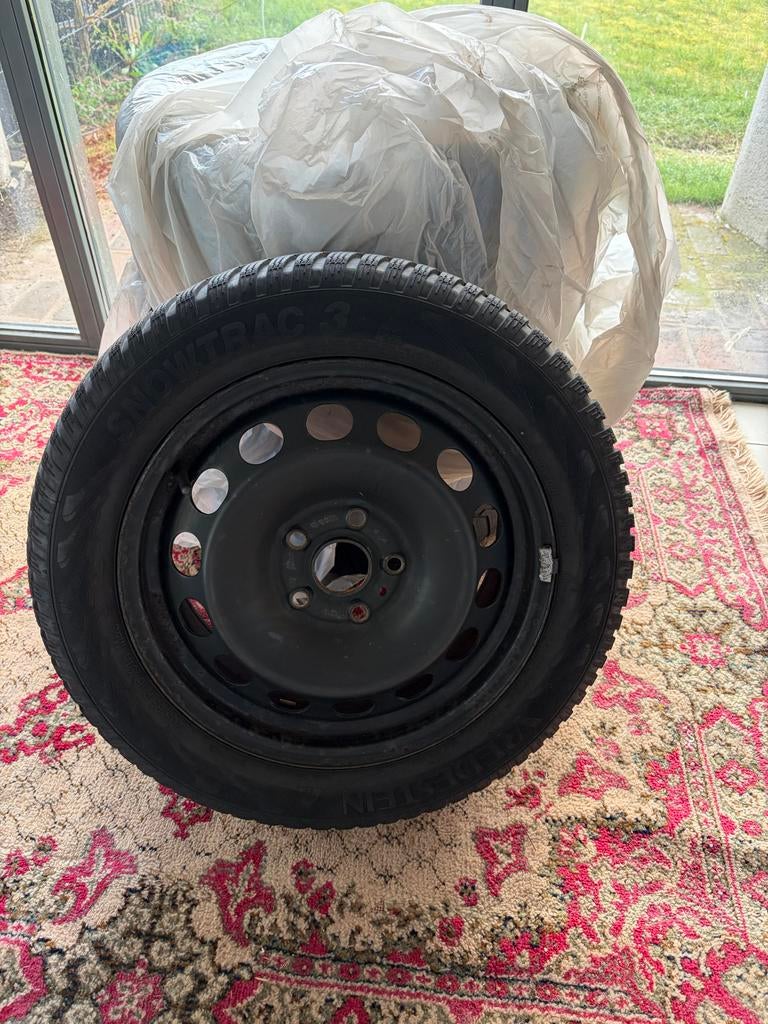 Vredestein Snowtrac 205/55R16 Winterbanden op velg, Ophalen of Verzenden, Gebruikt