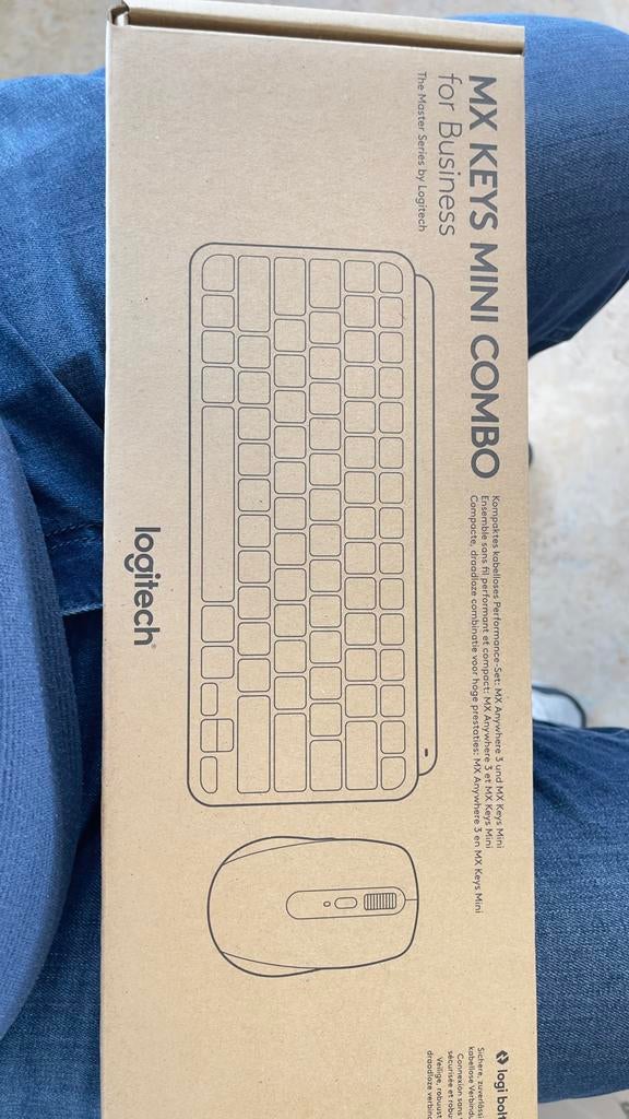Logitech MX Keys Mini Combo  - Toetsenbord en muis set, Computers en Software, Toetsenborden, Toetsenbord en muis-set, Azerty
