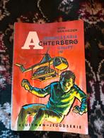 Commissaris Achterberg grijpt in - Wim van Helden, Ophalen of Verzenden, Gelezen, Fictie algemeen