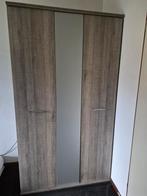 Grote ruime kledingkast. MOET NU WEG!, Huis en Inrichting, Kasten | Kledingkasten, Ophalen, Met deur(en), Gebruikt, 100 tot 150 cm