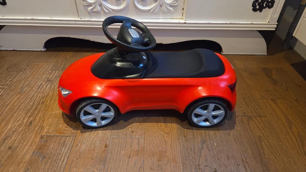 Audi Junior Quatro loopauto voor kinderen, Kinderen en Baby's, Speelgoed | Buiten | Voertuigen en Loopfietsen, Ophalen of Verzenden