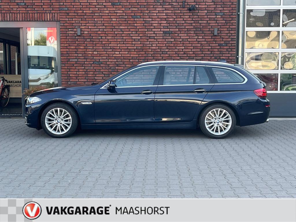 BMW 5-serie Touring 520i Executive ParkeerSensoren/LED/Clima, Auto's, Automaat, 12 maanden, Gebruikt, Euro 6